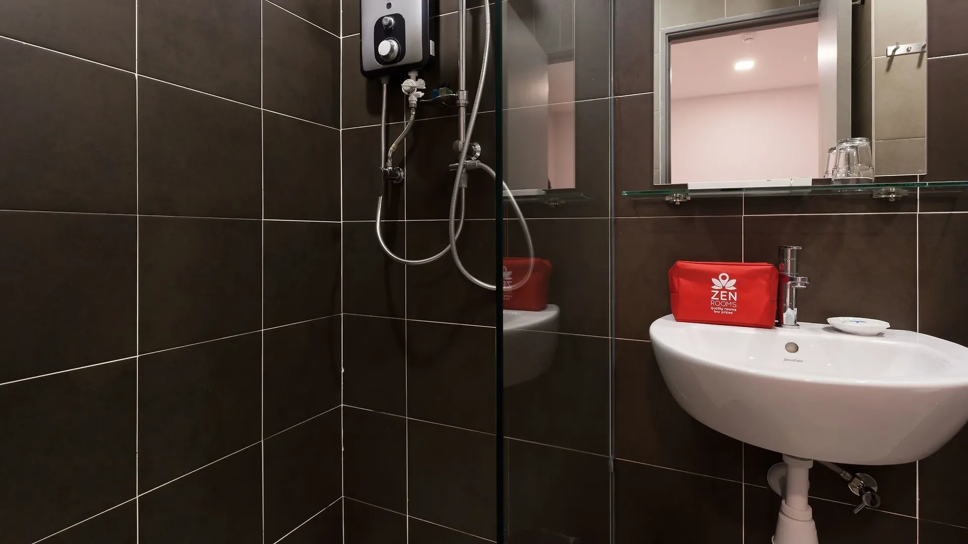 Hotel Zen Rooms Happy Garden Kuala Lumpur